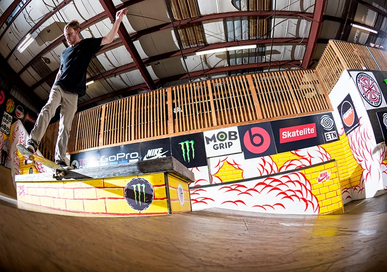 <!--am17thurs-->

Tampa Am filmer Frank Branca will take yo gurl, rip the park; and film it all perfect!
