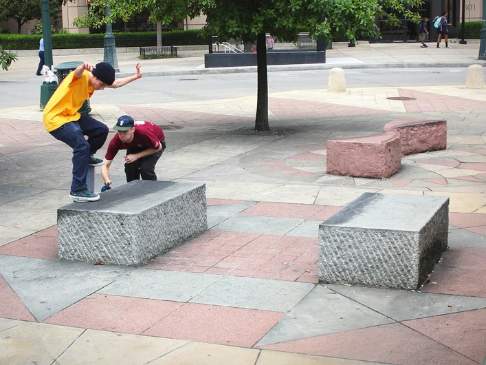 <!--danyc18trip-->

Wes Box - Starting a line with a Front Crook at my favorite spot of the trip.
