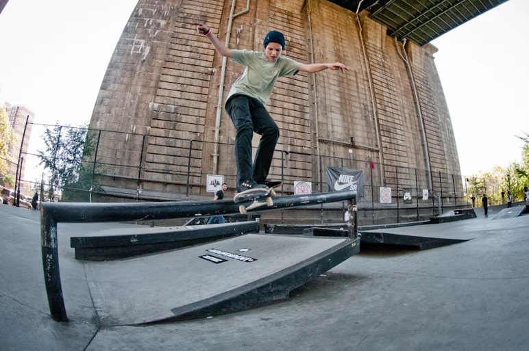 <!--nyc14d2-->

Brian Odwyer had this gap to front feeble on lock.