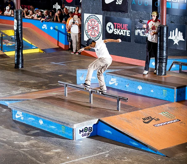 <!--am16sun-->

Ivan’s got the Switch Front Blunts too!