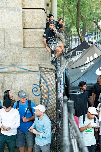 <!--danyc17-finals-->

Manny and I have a moment to realize how uncomfortable our sitting situation is.