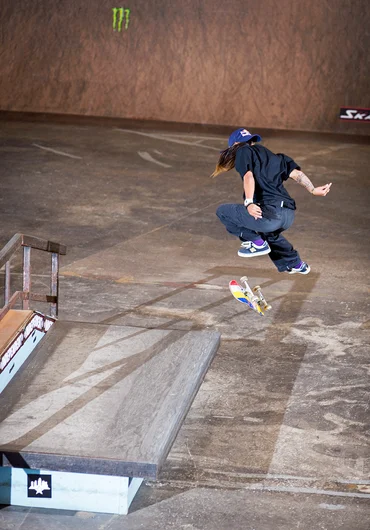 <!--pro20finals-->

Check the arm steez on a 50/50 Kickflip Out, its a make!


