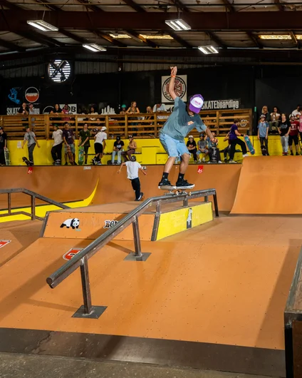 Myles securing the bag in the 13-15 division with a textbook back 50 across and down the main pyramid rail. <!--harvestjam21-->