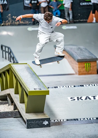 Another familiar face in the mix. Douwe Macare has been coming to Damn Am since AmsterDamn Am in 2006. Here he is 17 years later with a switch 180 crooks on the a-frame hubba.

<!--damnamnetherlandsday2qualifiers-->