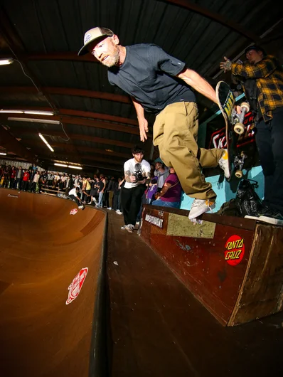 Tampa Am 1999 winner Mike Peterson brought The Block Skate Supply and his BS Boneless

<!--cotc-2024-bowljam-->