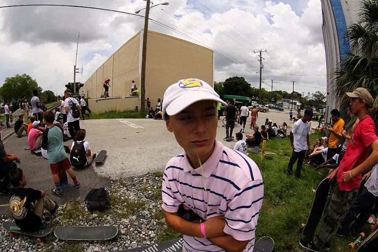 <!--gsd17-->

We had quite a crew watching our annual Carcass Toss; Crusty Jay was here too, in classic style.