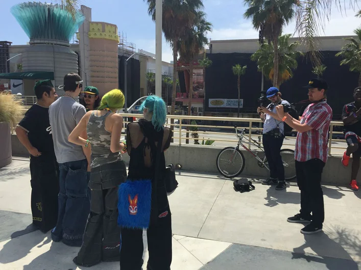 <!--agenda15-->

Wait a second…what’s going on here…celebrities?