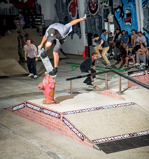 <!--dachi19quals-->

Bret Eder takes the alternate route with the Dump Truck over the Fire Hydrant.
