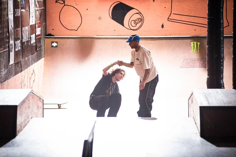 Whoopsie Doodle! Lil collision on the course! Suck it up and help em up!

<!--tampapro23day2-->