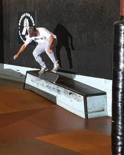 Tiago Christian Alves de Oliveira : Flick 50-50 into 2nd in the 30 and Up Division<!--onthespot21-->