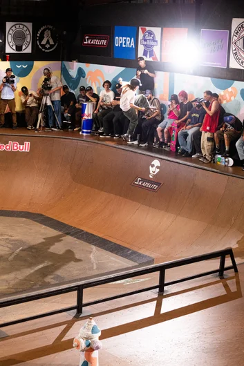 Andy cracks the tail on this Madonna