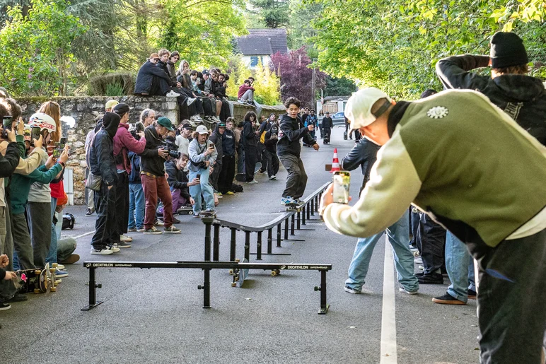 Julian did a 50-50 roller coaster ride first T

<!--farnhigh2024-->