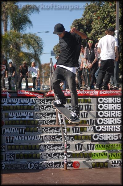 Andrew Langi - feeble grind