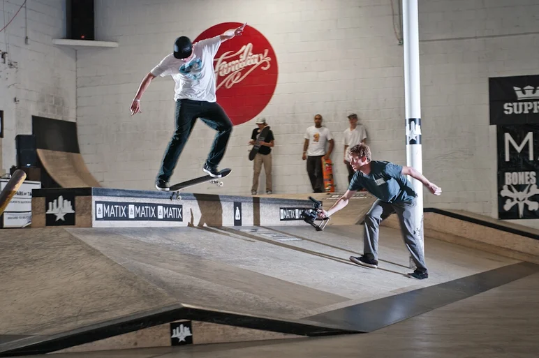 <!-- damnamfamilia14friday -->

Frank Branca films Zander Gabriel doing a no problem 5-0 to switch crook on the bank to ledge with a fresh setup.