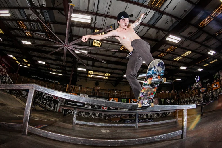 <!--bff2019-->

Sly Sullivan : Front Blunt
