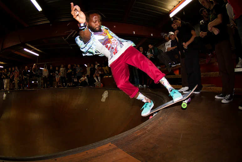 <!--am16frinight-->

It's the Old Man Bowl Jam! The bowl here at SPoT is a lot like these dudes...barely hanging on, but it gets the job done. Ezekiel Tafari clocks in with a FS boardslide.
