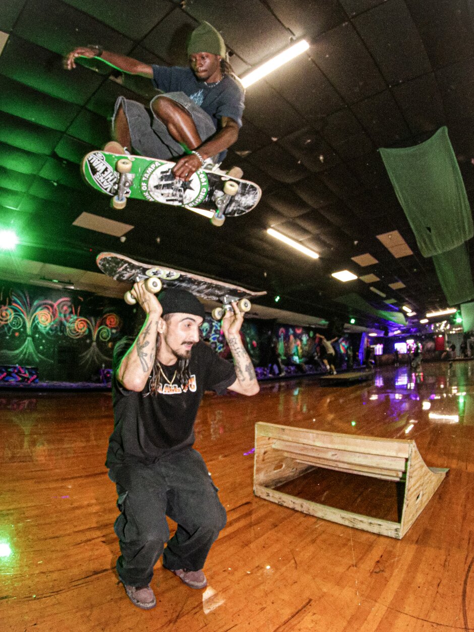 Proper Tuck Knee