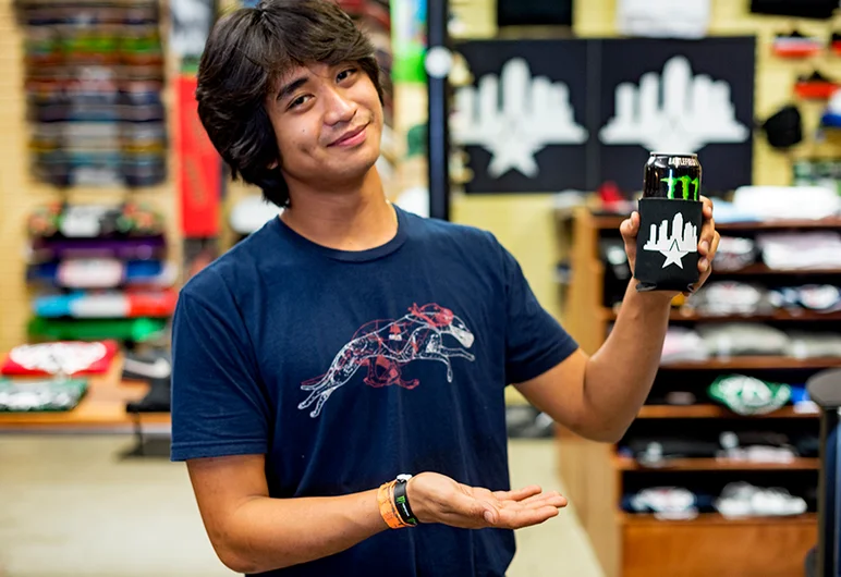 <!--am16sun-->

Uncle Sam wants to try out to be a Monster hunk too.