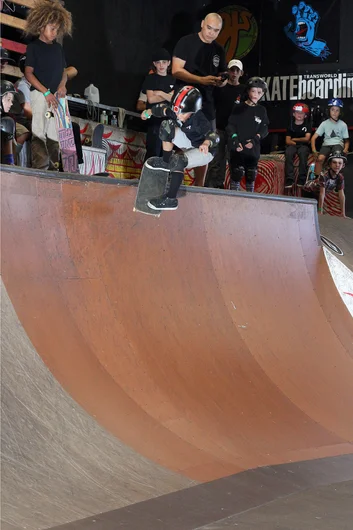 <!--schoolsoutjam18-->

Legend Lopez: Smith Grind