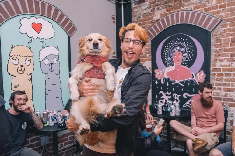 <!--pro19sunchill-->

This has to be the chillest dog ever.