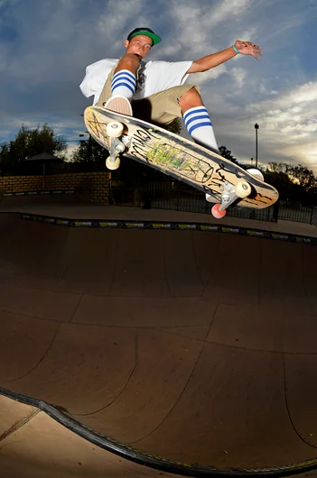 <!--ww14-->

The turn out for the mini-ramp contest was a little boof but the handful of guys up there brought a lot of energy to make up for it, like Ole’ Lefty here blasting frontside ollies.












