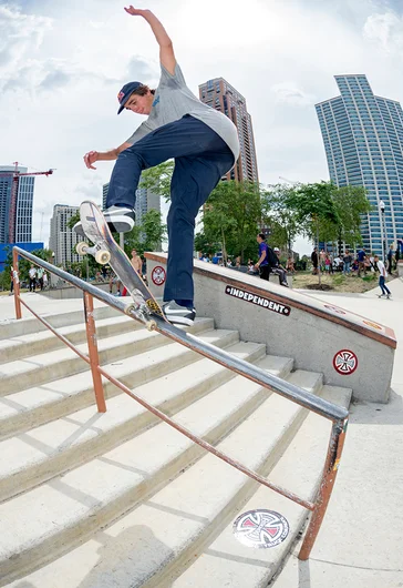 <!--dachi17finals-->

Midler just keeps getting better and better. Switch Front Blunt.