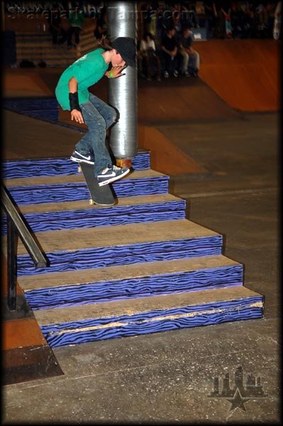 Jaime Ceruti - one foot ollie