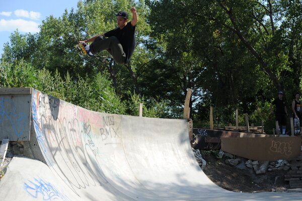 Tom Remillard – frontside floater