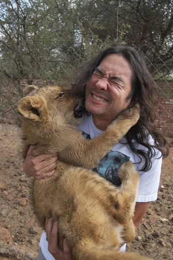 This guy scratched me up good pulled out plenty of hair. <!-- rob meronek --><!-- South Africa: Johannesburg for a Day and on to Kimberley -->