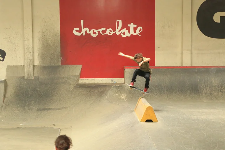 <!--agenda14-->

Jereme was in the finals and destroyed this parking curb that came straight from Canada.











