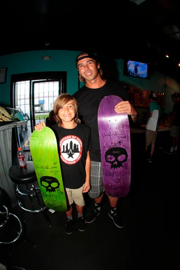 <!--zero-demo20-->

Happy dad and son with some crispy decks.