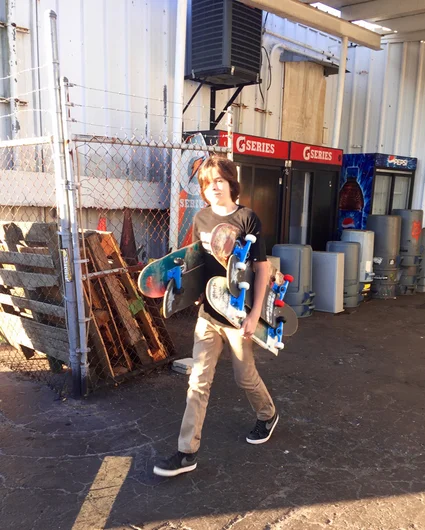 <!--b4bdelivery-->

Connor 