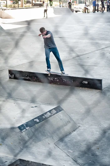 <!--danyc14-->

Tony Baldelli gets a little tech with a front smith to front board on the flatbar.