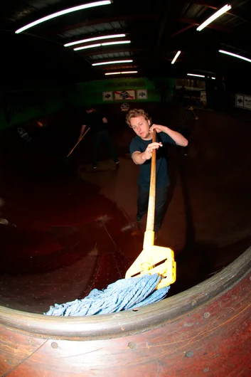 <!--ombj15-->

Before the bowl jam happened, we had a quick mop down of the bowl. Derick Glancy gets it clean for all.