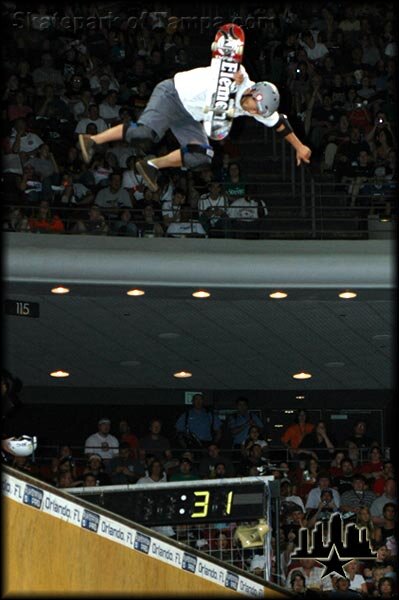 Lincoln Ueda - 360 varial mute