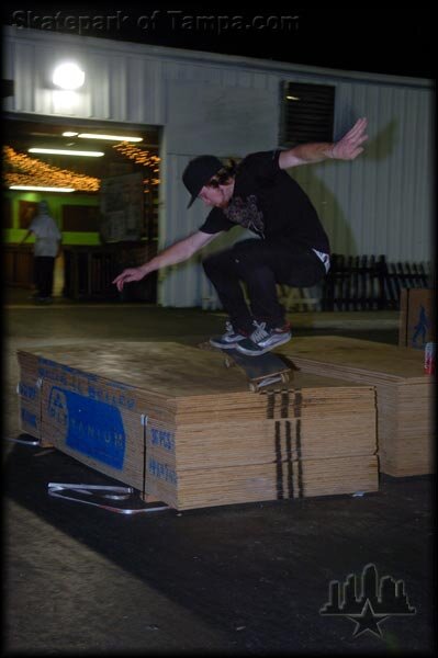 A Random Sunday Night of Skatepark Ruckus