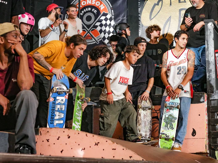 Reeaaaaaaddyyy, Settttttt……

<!--clashofthecrews23-->