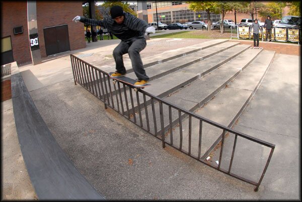 Alex Carrera - frontside 50-50