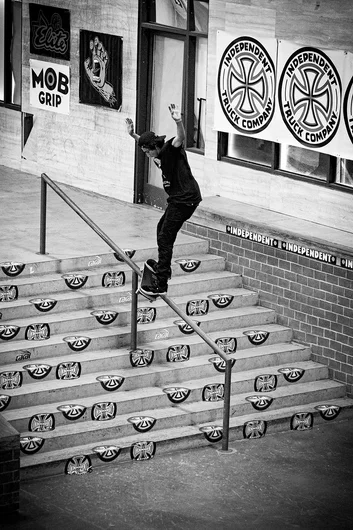 <!--dala19finals-->

Maurice Jordan does his best Screaming Hand impression mid-Switch Front Feeble.
