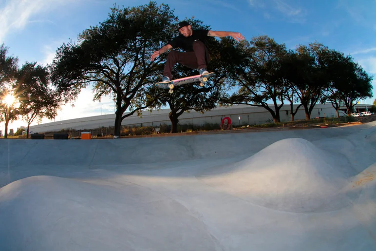 <!--exp115-->

Dylan Ollie bump to bump. Basically an NBD here.