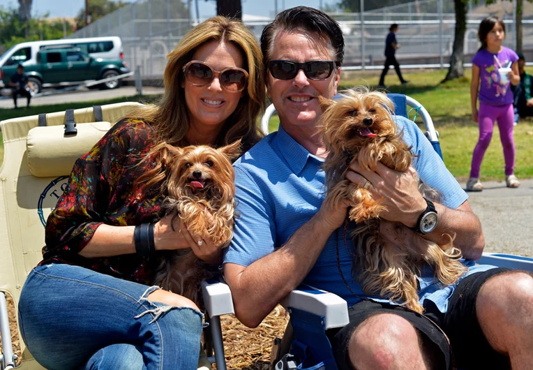 <!--dala153-->

Mr. & Mrs. Loy with their dogs Oliver and Elvis that strangely resemble Ethan n’ David.