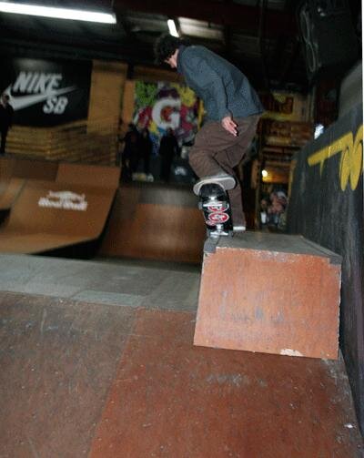 Evan Smith - wallie back nosegrind