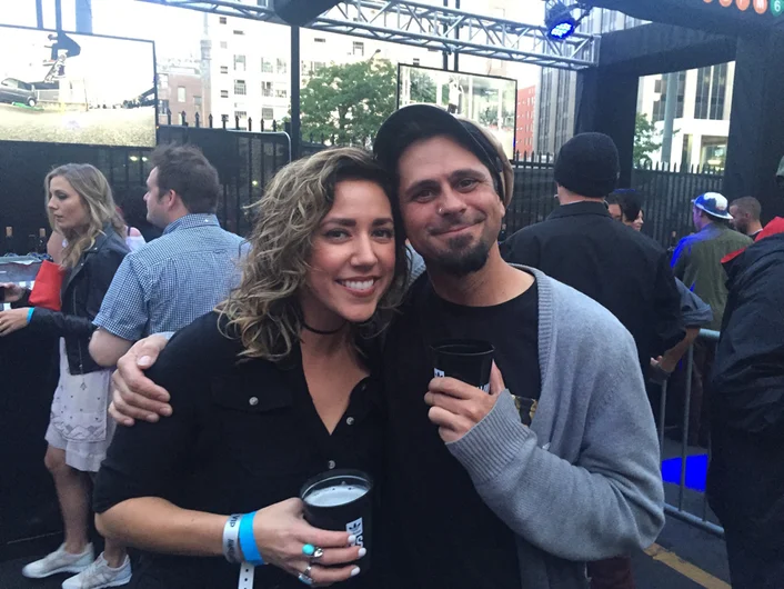 <!--zatcali-->
Odd Couple.