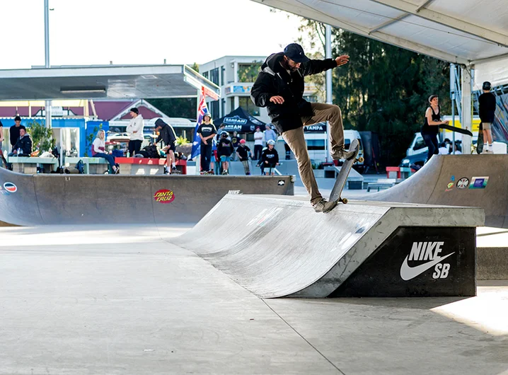 <!--daaus-fri-->

When talkin’ big game on the mic all weekend, you better be able to step up to the plate. Will this Bluntslide cut it for our MC Paul Zitzer?!? Welp, its gonna have to do.