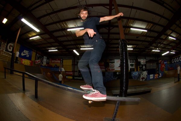 Porpe - switch frontside boardslide