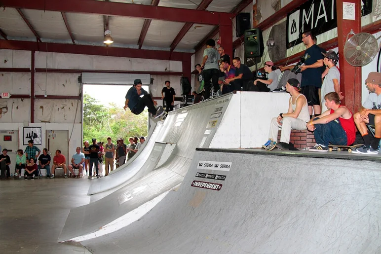 <!-- damnamATL2014saturday -->

Hollywood Martinez killing it with this ollie over the vert channel.