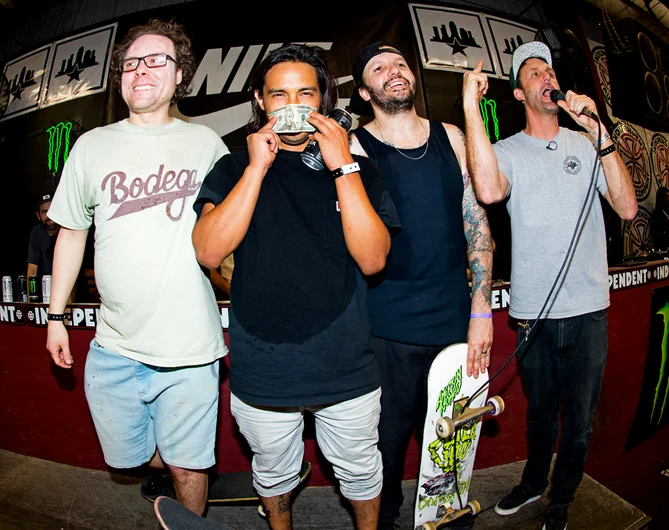 <!--PRO15-THURS-->

Industry / V.I.P. Contest Results:
3rd Place Oscar Wagenbucher, 2nd Place Tato Feliciano and 1st Place Richie Valdez.  Good Job Boys!