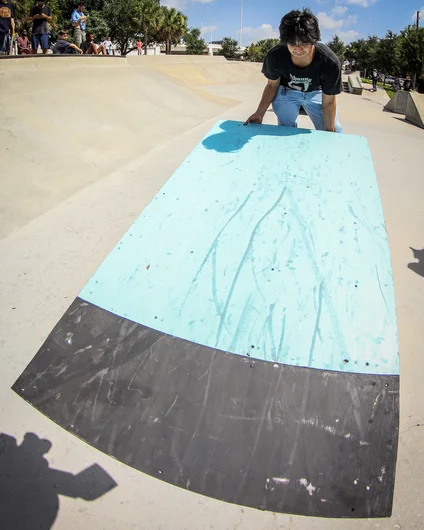 <!--gsd19photos-->

After a few flip tricks, it was time to get the Long Ollie Contest started…
