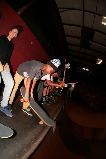 <!--btsb15-->

The crowd was getting wild. Smack your board!