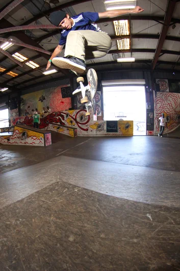 <!--schoolsoutjam18-->

So many Noahs...Noah Alderman : Backside Heelflip
